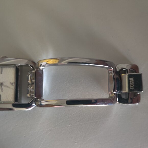 ** Beautiful Fossil Y2 Ladies Stainless Steel Watch W/Crystals** - Picture 5 of 10